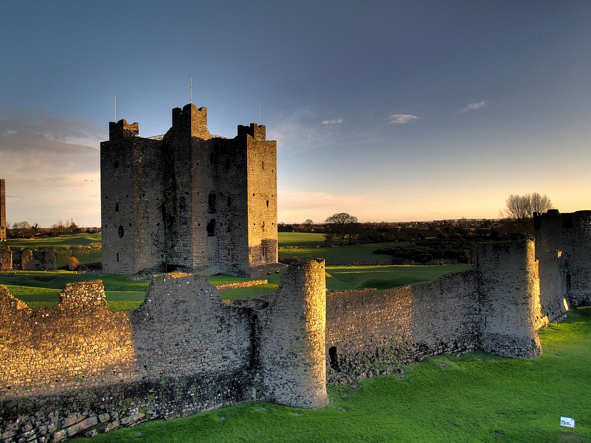 Our Glorious Trip to Ireland: Portmarnock Beach & Trim Castle